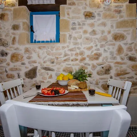 Trigono Traditional House